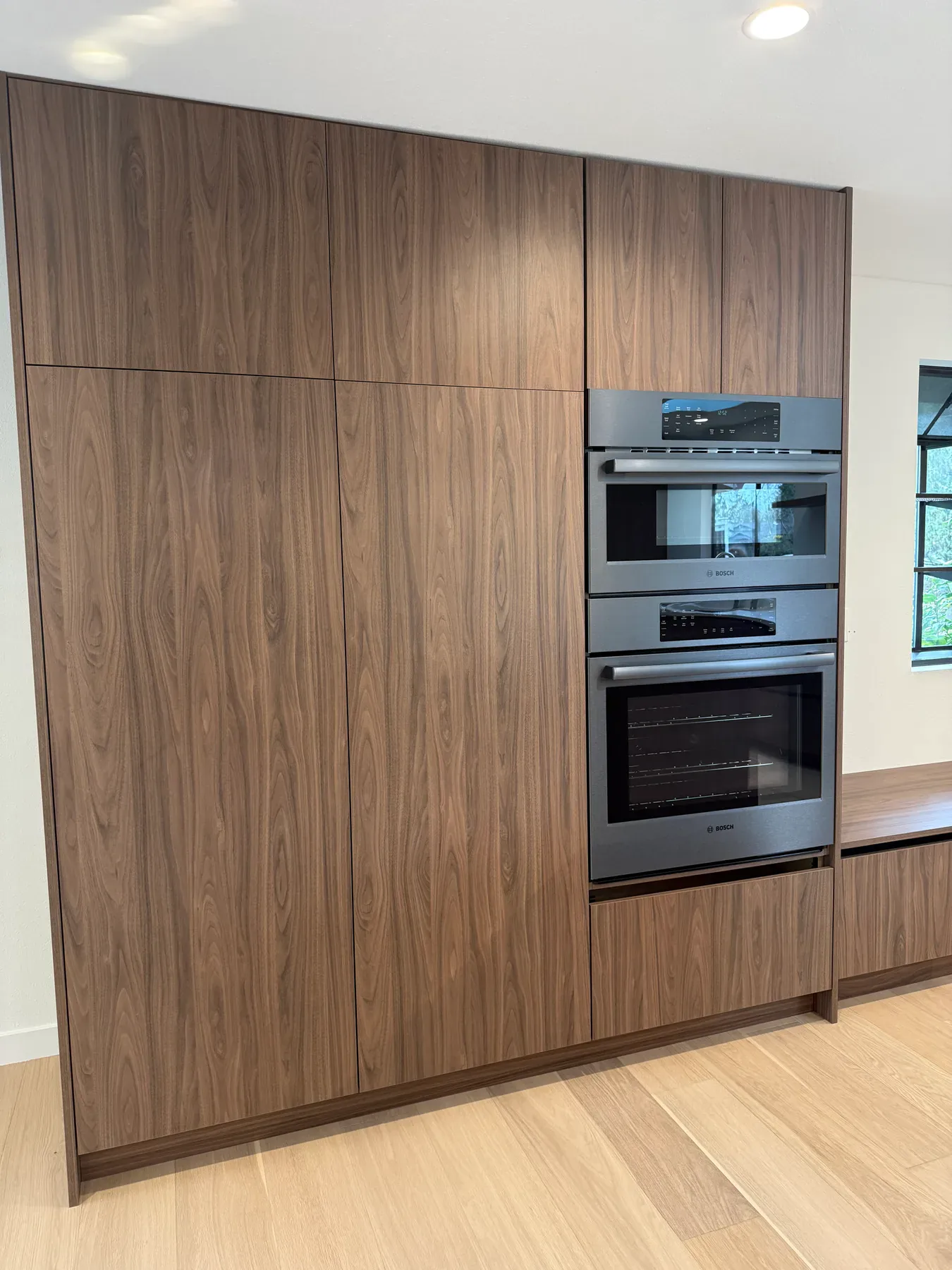 Finished kitchen in Bellevue, WA, view 11