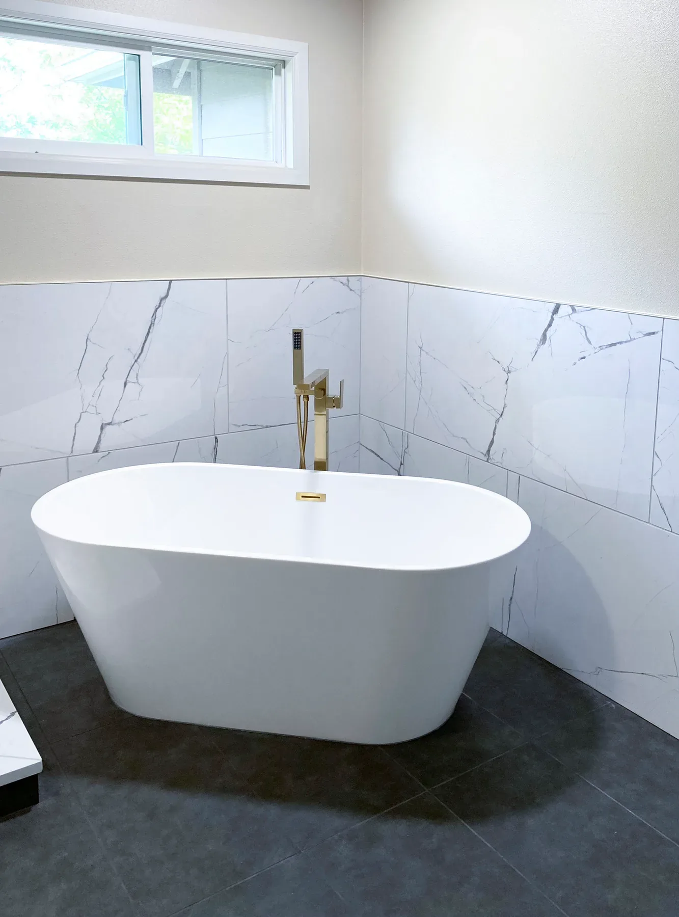 Finished primary bathroom in Issaquah, WA, view 3
