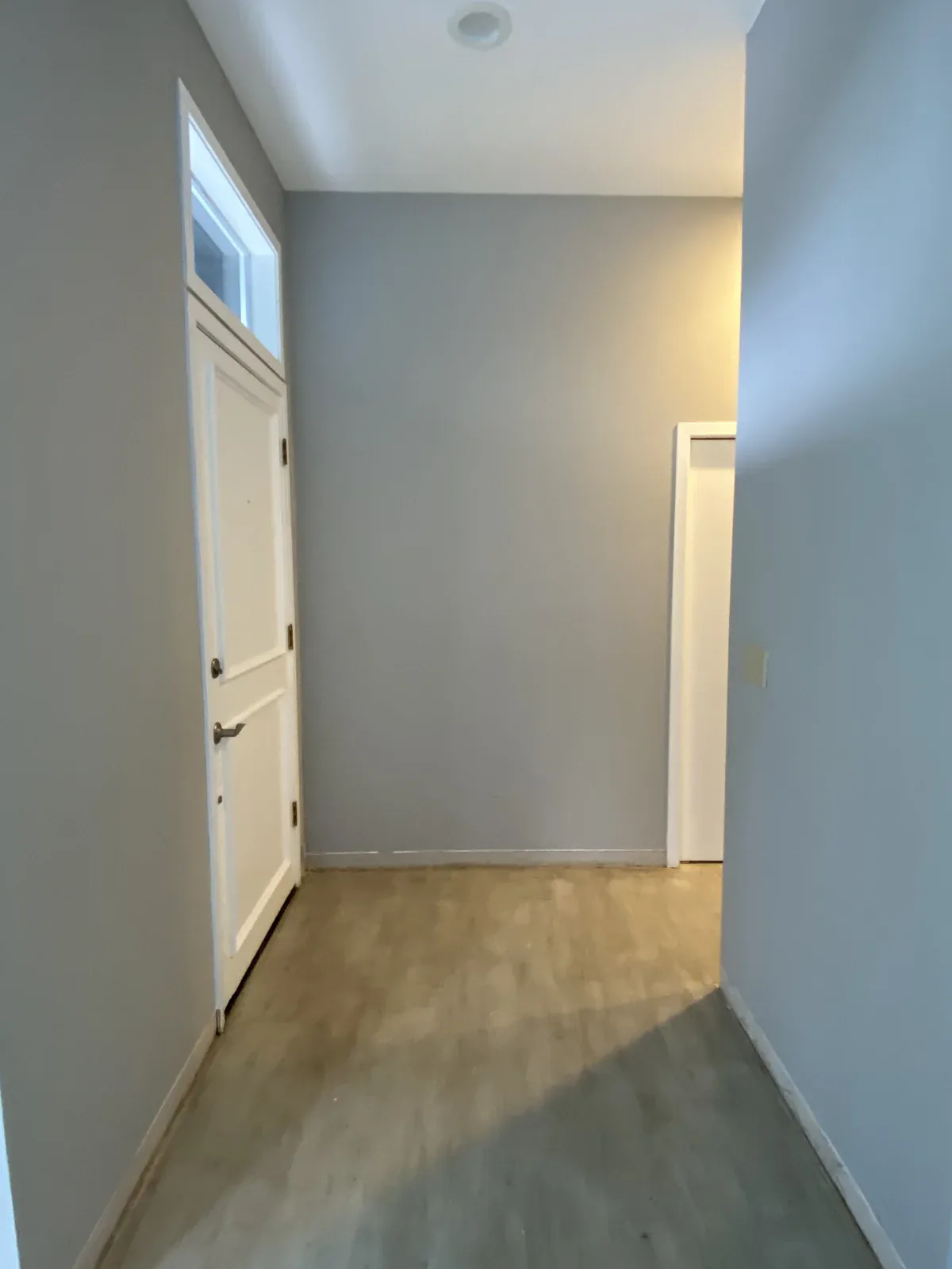 Old entry hall before the Kirkland whole home remodel