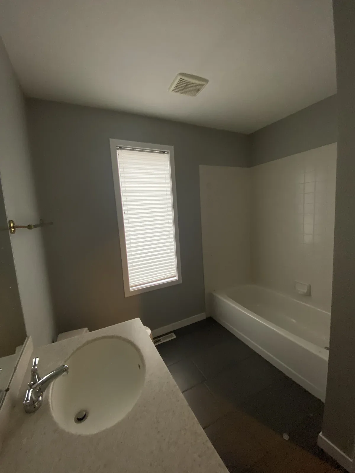 Old secondary bathroom before the Kirkland whole home remodel