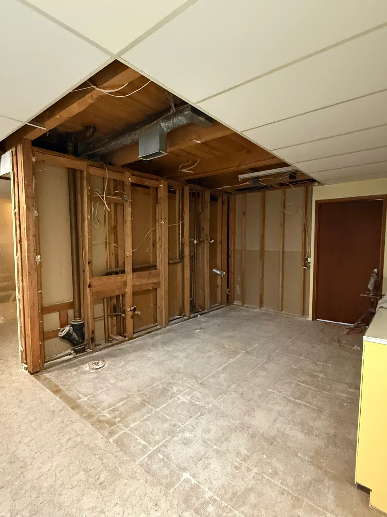 Abatement and demolition in progress in Kirkland, WA